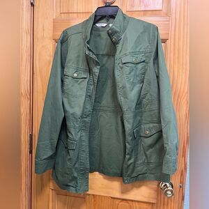 Liz Claiborne size 1X army green jacket with gold tone metal